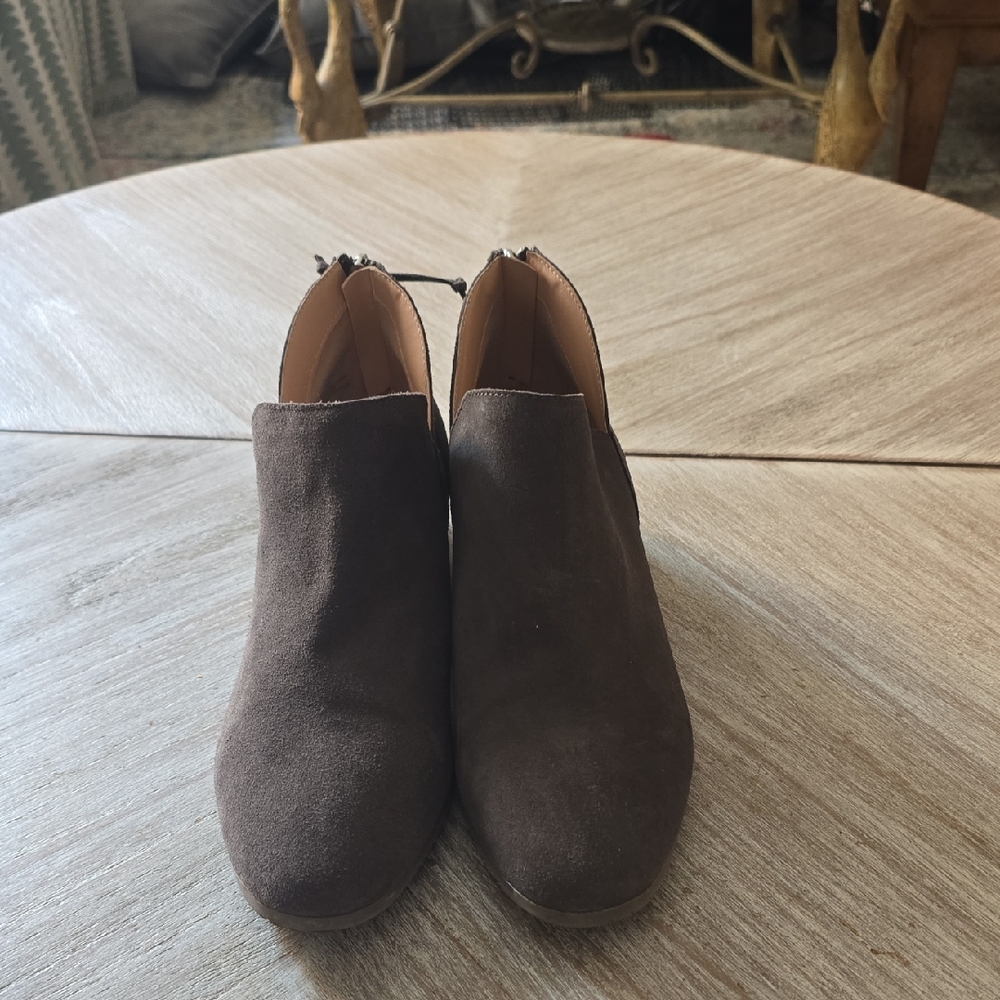 Kenneth Cole Reaction Side Skip Booties